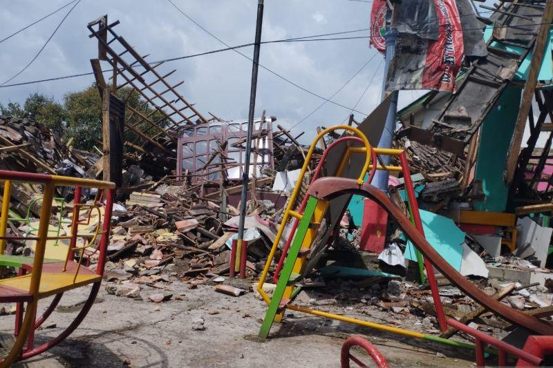 Alhamdulillah! BPKH Serahkan Bantuan Senilai Rp2,2 M untuk Korban Gempa Cianjur