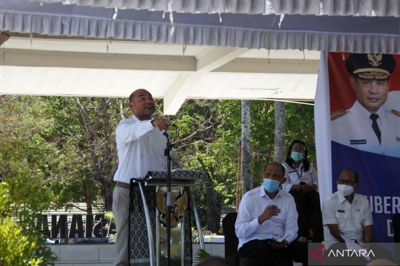 Ditanya soal Dasar Hukum Siswa Masuk Sekolah Jam 5 Pagi, Gubernur NTT: Kau Pikir Sendiri!